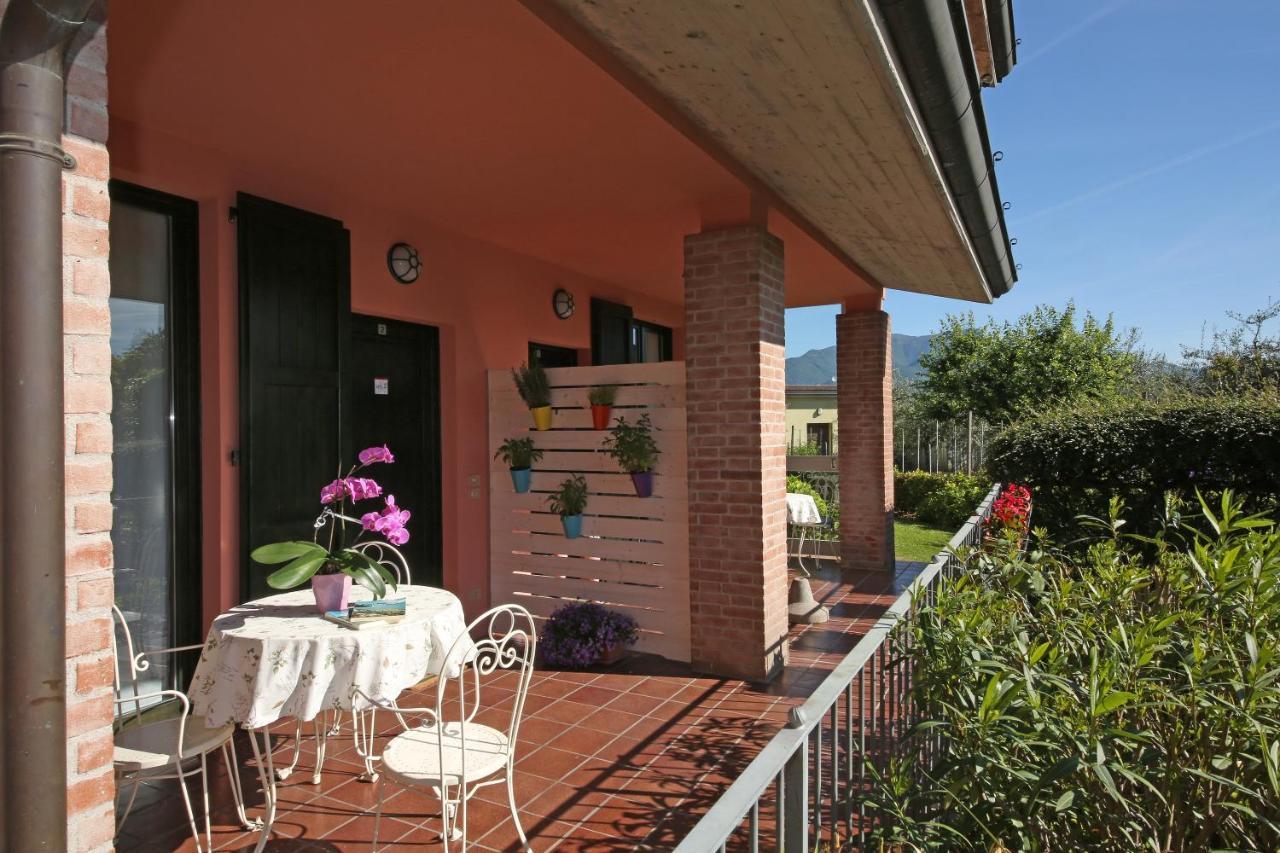 Residence Il Melograno Manerba del Garda Exterior foto