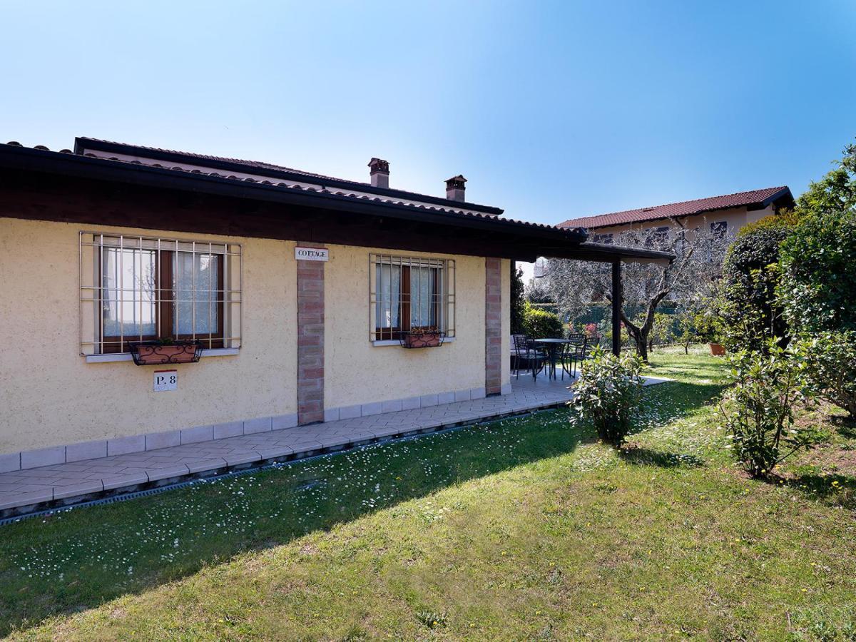 Residence Il Melograno Manerba del Garda Exterior foto